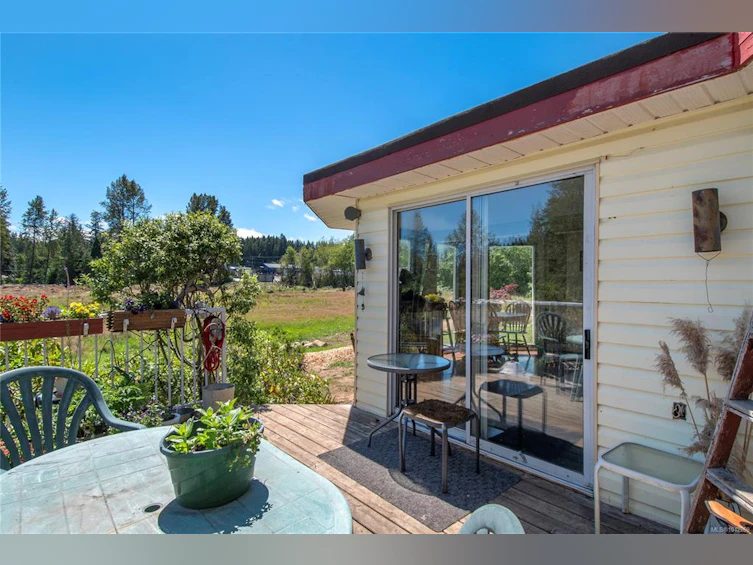 8712 N Island Highway, Black Creek, BC, V0R 1C0 - 35