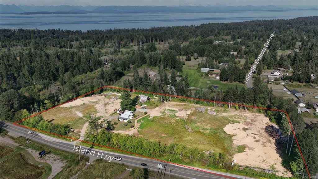 8712 N Island Highway, Black Creek, BC, V0R 1C0 - 3