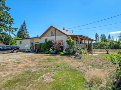 8712 N Island Highway - 5