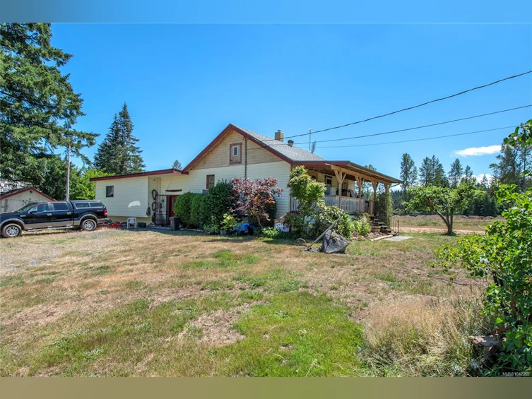 8712 N Island Highway, Black Creek, BC, V0R 1C0 - 4