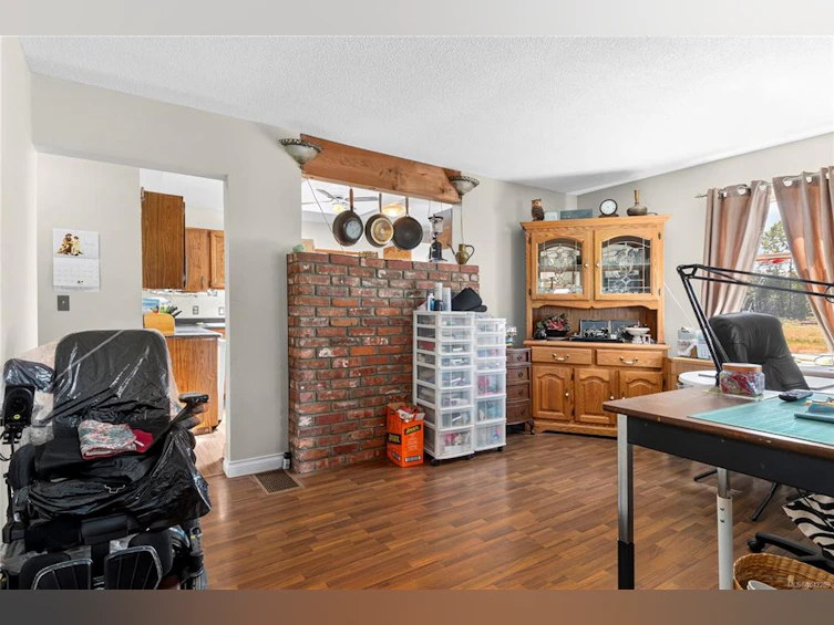 8712 N Island Highway, Black Creek, BC, V0R 1C0 - 22
