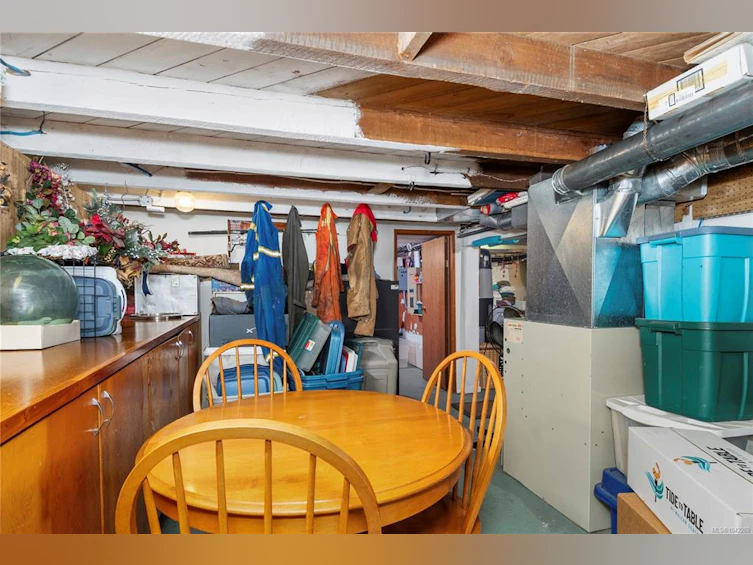 8712 N Island Highway, Black Creek, BC, V0R 1C0 - 33