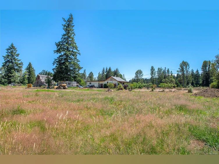 8712 N Island Highway, Black Creek, BC, V0R 1C0 - 44