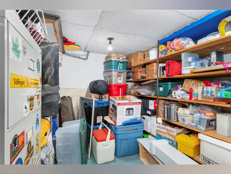 8712 N Island Highway, Black Creek, BC, V0R 1C0 - 34