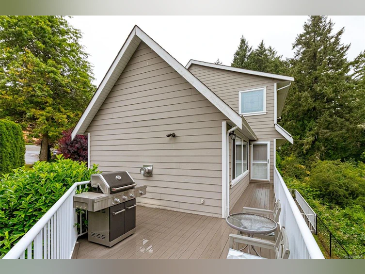 1927 Riverside Drive, View Royal, BC, V9B 6H9 - 23