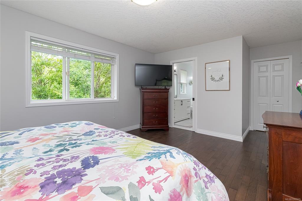 1927 Riverside Drive, View Royal, BC, V9B 6H9 - 13