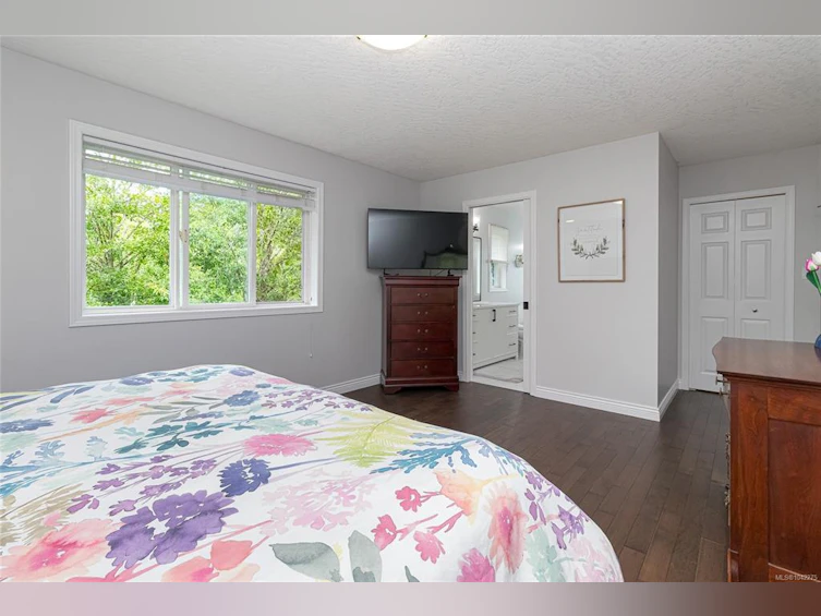 1927 Riverside Drive, View Royal, BC, V9B 6H9 - 13