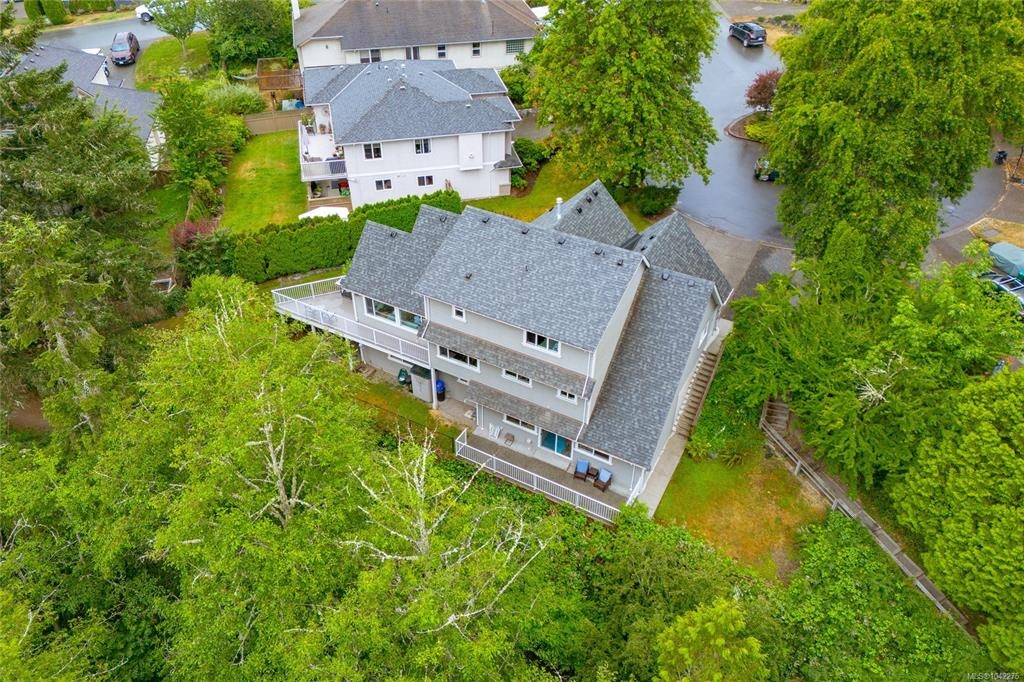 1927 Riverside Drive, View Royal, BC, V9B 6H9 - 30