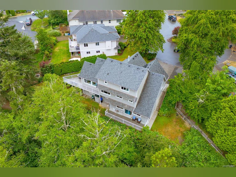 1927 Riverside Drive, View Royal, BC, V9B 6H9 - 30