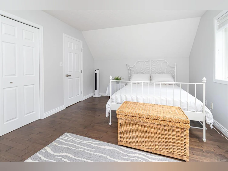 1927 Riverside Drive, View Royal, BC, V9B 6H9 - 18