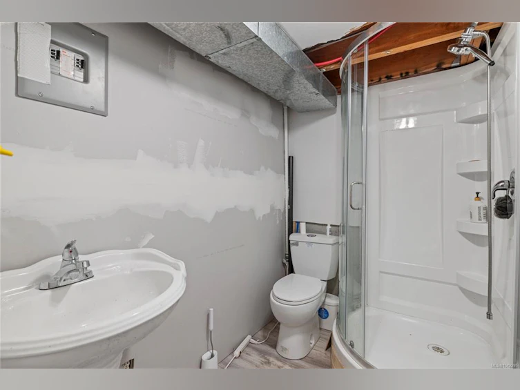 718 Isle View Place, Nanaimo, BC, V9V 1B4 - 51