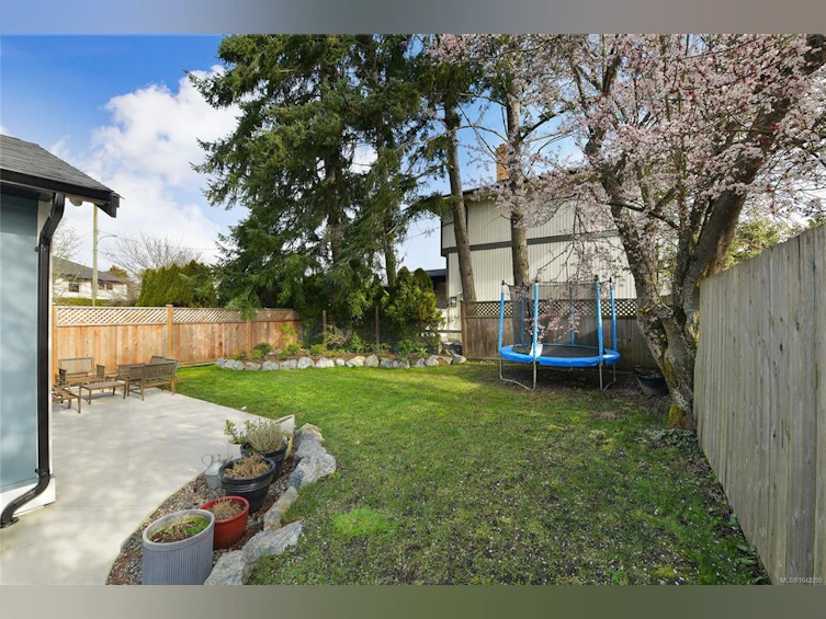 4317 Majestic Drive, Saanich, BC, V8N 3H1 - 57