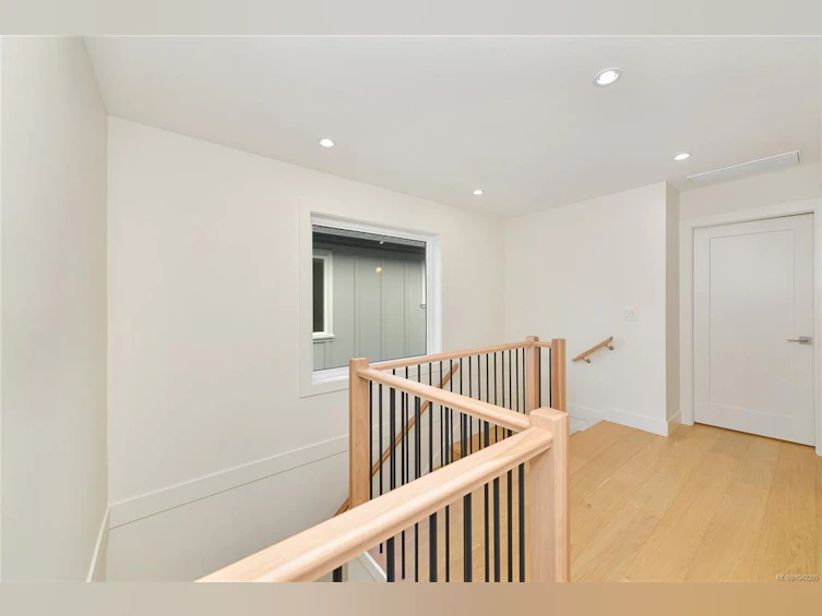 4317 Majestic Drive, Saanich, BC, V8N 3H1 - 23