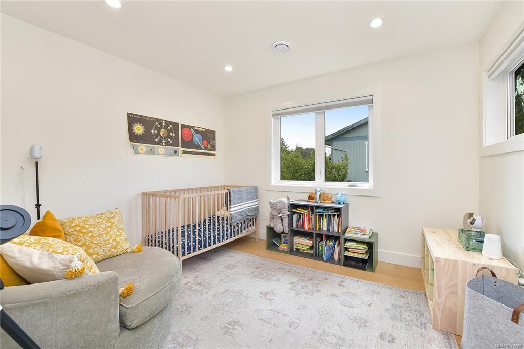 4317 Majestic Drive, Saanich, BC, V8N 3H1 - 32