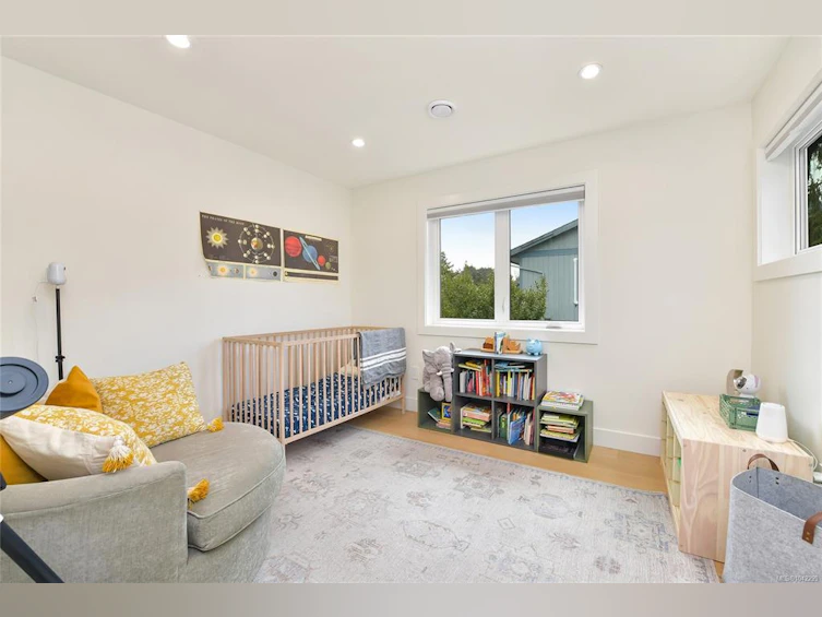 4317 Majestic Drive, Saanich, BC, V8N 3H1 - 32