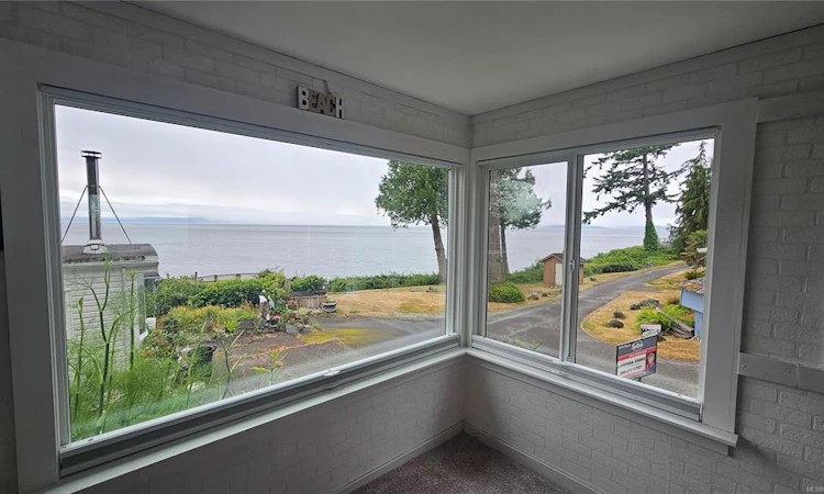9-8177 West Coast Road