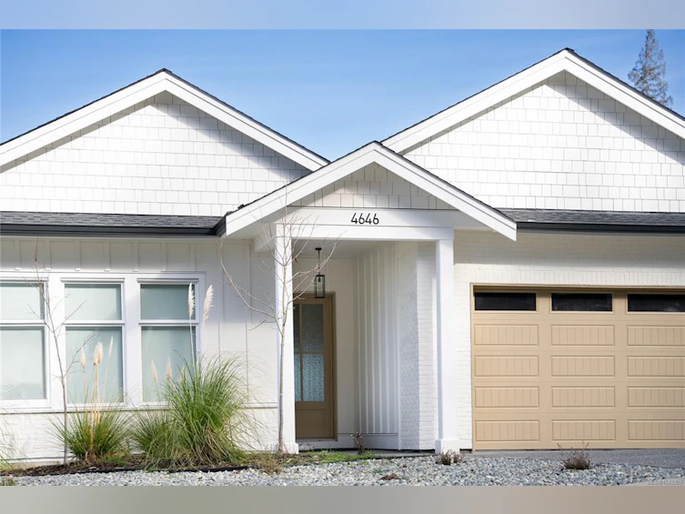 4646 Ambience Drive, Nanaimo, BC, V9T 0L3
