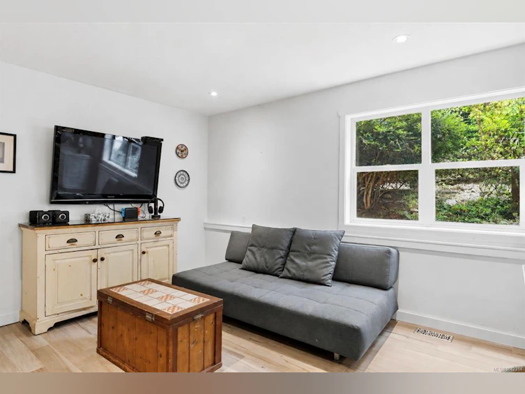 1302 Victoria Road, Ucluelet, BC, V0R 3A0 - 6