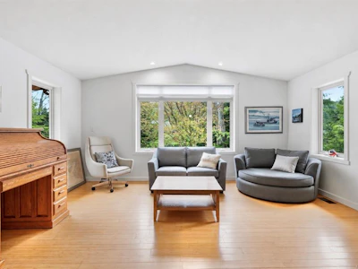 1302 Victoria Road - 2