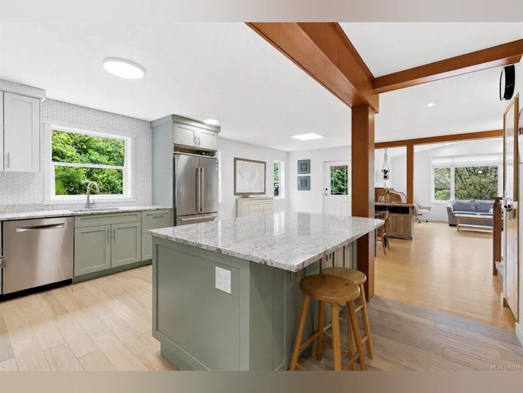 1302 Victoria Road, Ucluelet, BC, V0R 3A0 - 7