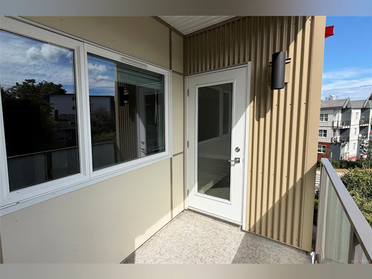308-20 Barsby Avenue, Nanaimo, BC, V9R 0K4 - 21