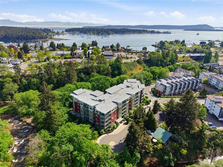 308-20 Barsby Avenue, Nanaimo, BC, V9R 0K4 - 2