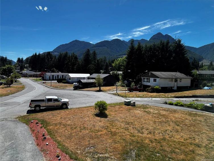 648 Nimpkish Drive, Gold River, BC, V0P 1G0 - 23