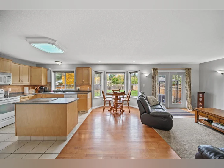 5575 E Woodland Crescent, Port Alberni, BC, V9Y 8E6 - 11
