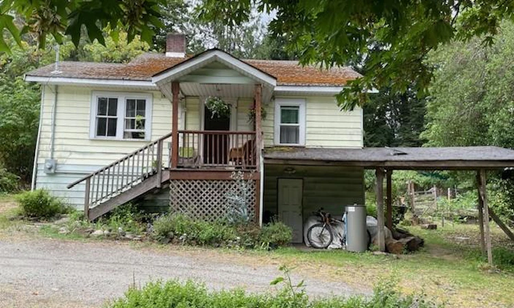 220 Fulford Ganges Road