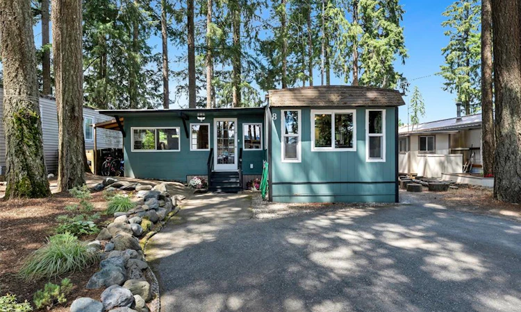 8-3560 Hallberg Road