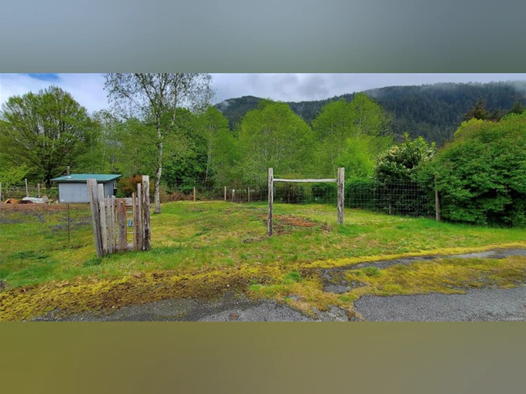 8 Freda Road, Tahsis-Zeballos, BC, V0P 1X0 - 5