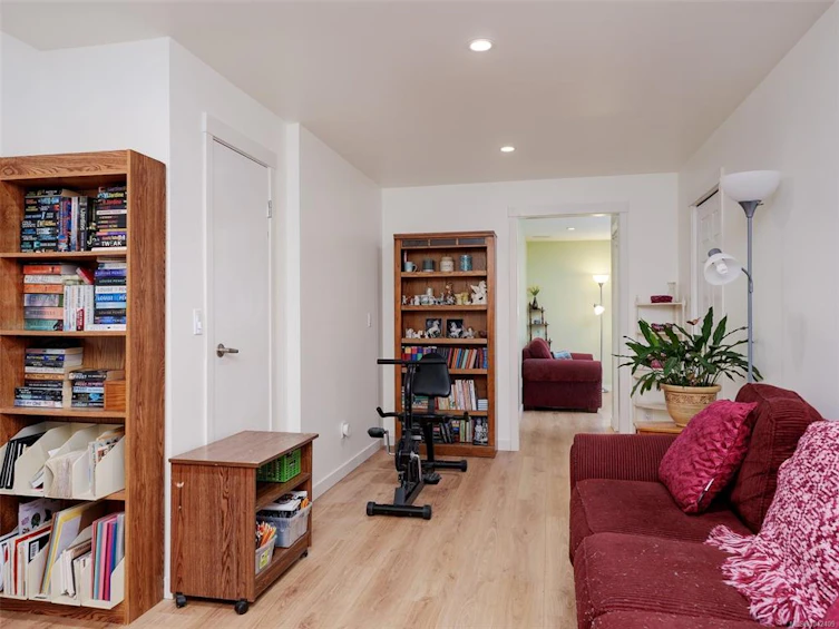 860 Falaise Crescent, Saanich, BC, V8Y 1A1 - 21