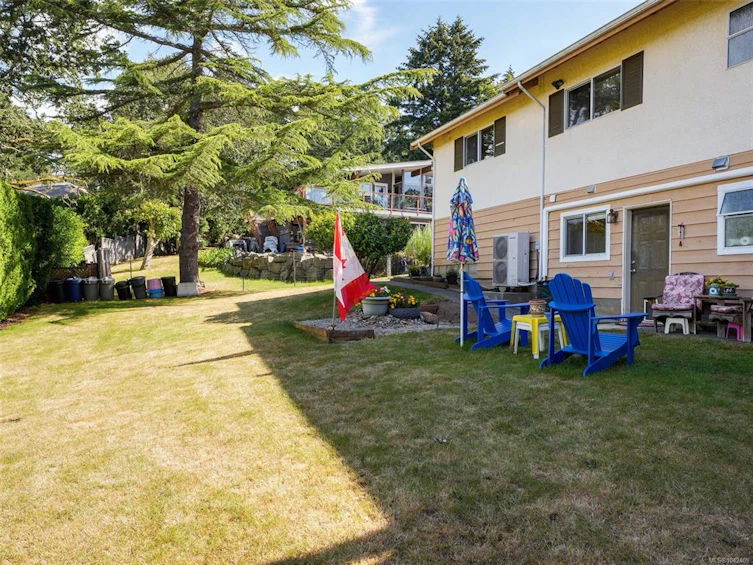 860 Falaise Crescent, Saanich, BC, V8Y 1A1 - 24