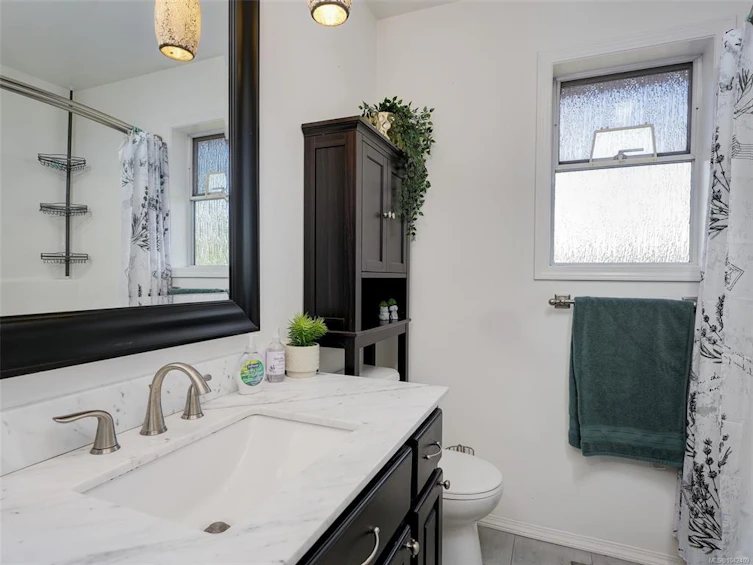 860 Falaise Crescent, Saanich, BC, V8Y 1A1 - 13