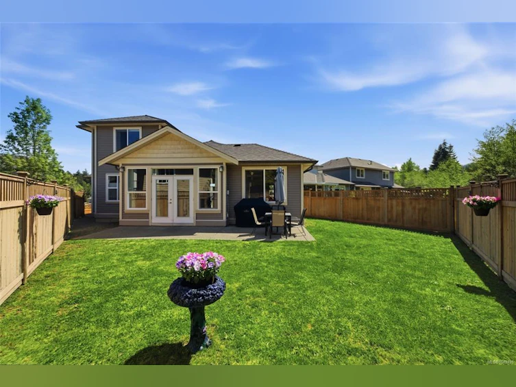 751 James Place, Ladysmith, BC, V9G 1W2 - 2