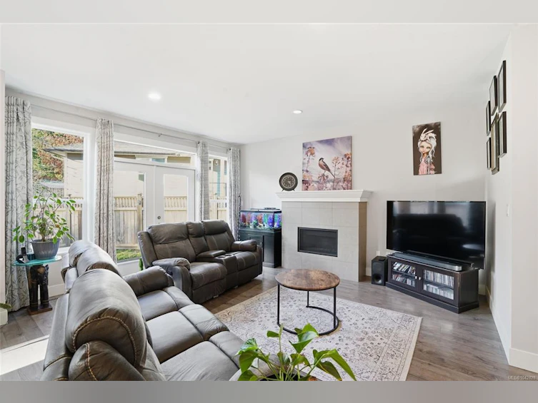751 James Place, Ladysmith, BC, V9G 1W2 - 9