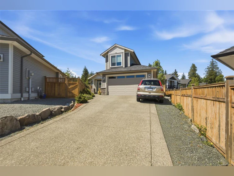 751 James Place, Ladysmith, BC, V9G 1W2