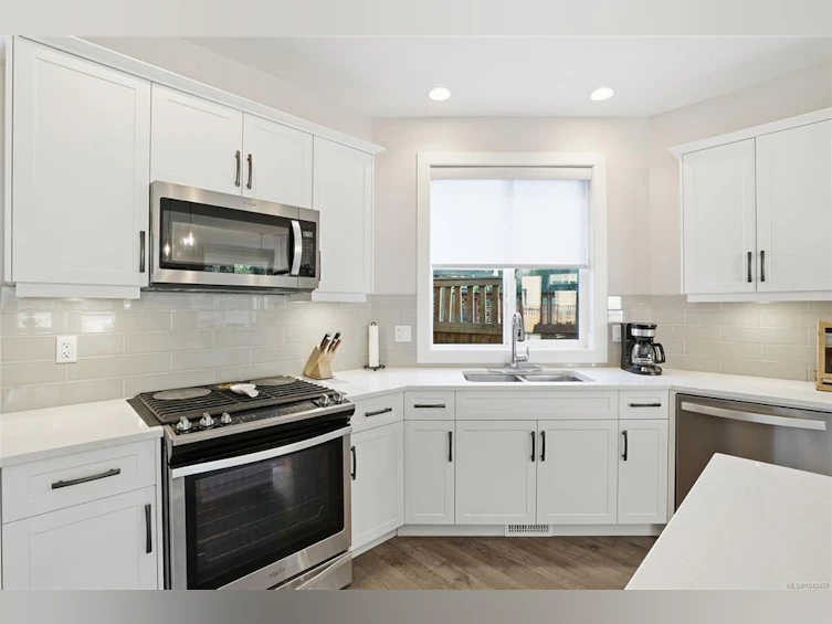 751 James Place, Ladysmith, BC, V9G 1W2 - 7