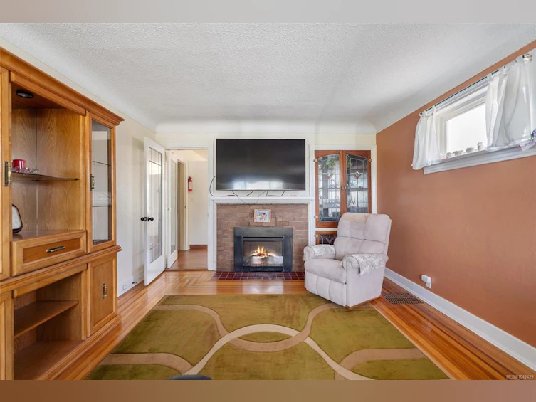 3161 Donald Street, Saanich, BC, V8V 3P7 - 3