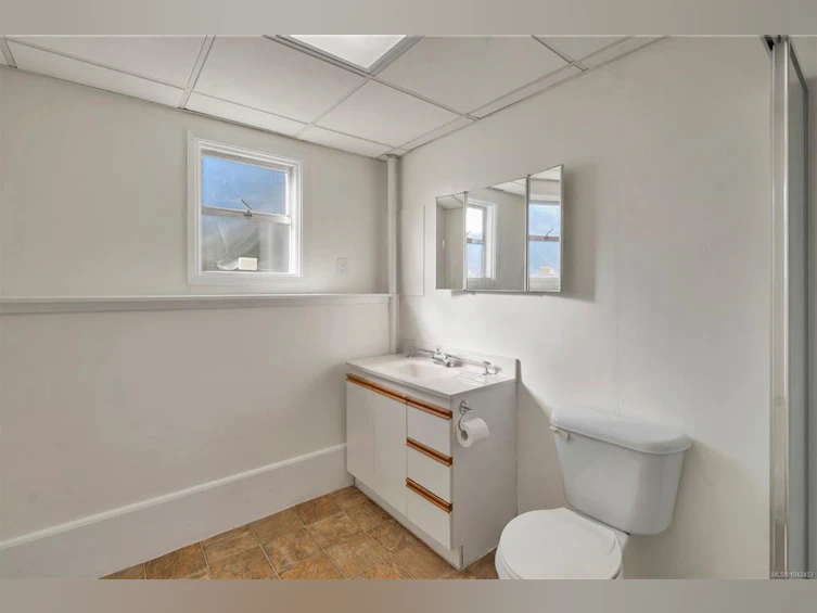 480 4th Avenue, Campbell River, BC, V9W 3W8 - 34