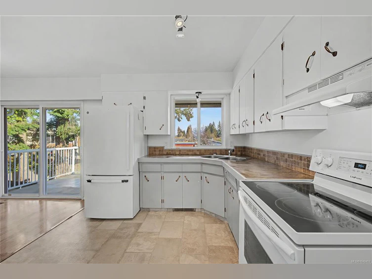 480 4th Avenue, Campbell River, BC, V9W 3W8 - 6