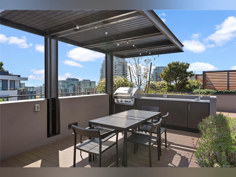 201-369 Tyee Road, Victoria, BC, V9A 0B6 - 34