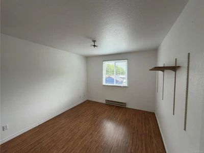 307-611 Macmillan Drive - 5