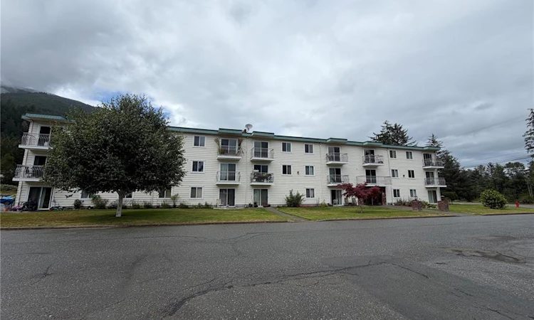 307-611 Macmillan Drive