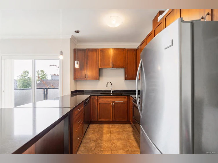 308-9751 Fourth Street, Sidney, BC, V8L 2Y9 - 11
