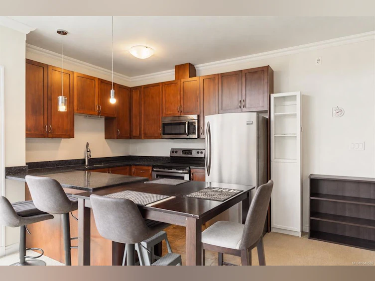 308-9751 Fourth Street, Sidney, BC, V8L 2Y9 - 10
