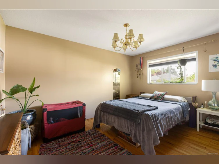 1730 Christmas Avenue, Saanich, BC, V8P 2X9 - 9