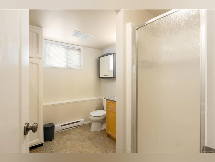 1730 Christmas Avenue, Saanich, BC, V8P 2X9 - 16