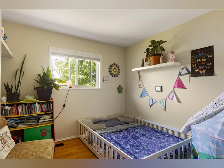 1730 Christmas Avenue, Saanich, BC, V8P 2X9 - 10