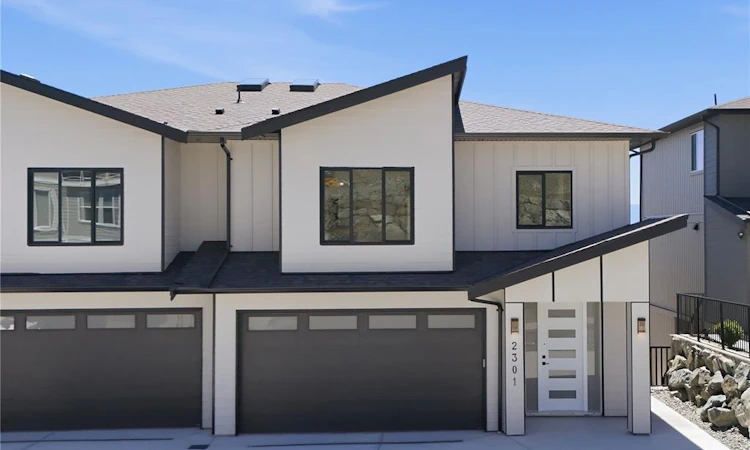 2301 Hudson Terrace